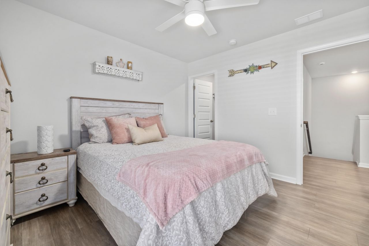 135 Empyrean Circle Photo 37