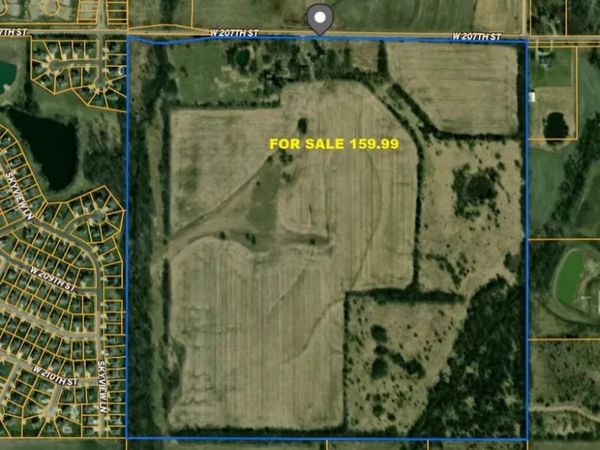 18721 W 207 Street, Spring Hill, KS 66083
