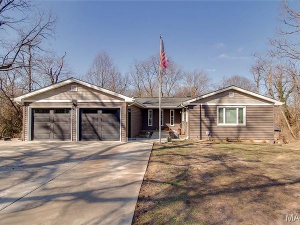 1705 Cordell Court, Godfrey, IL 62035