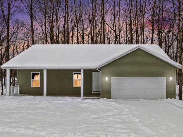 5882 Mullen Ridge Drive, Delton, MI 49046