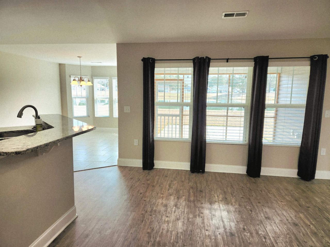 3440 Holly Loop Photo 10