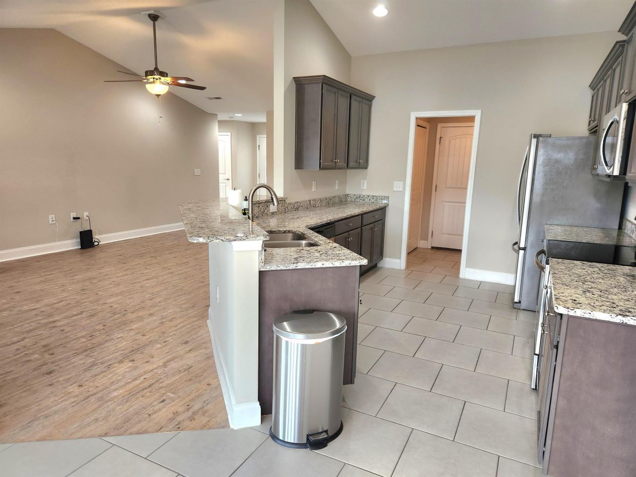 3440 Holly Loop Photo 20