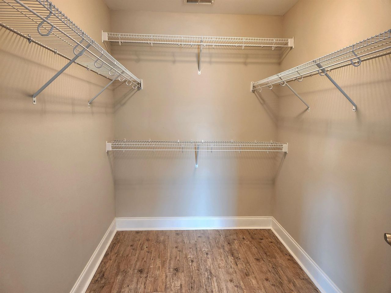 3440 Holly Loop Photo 35