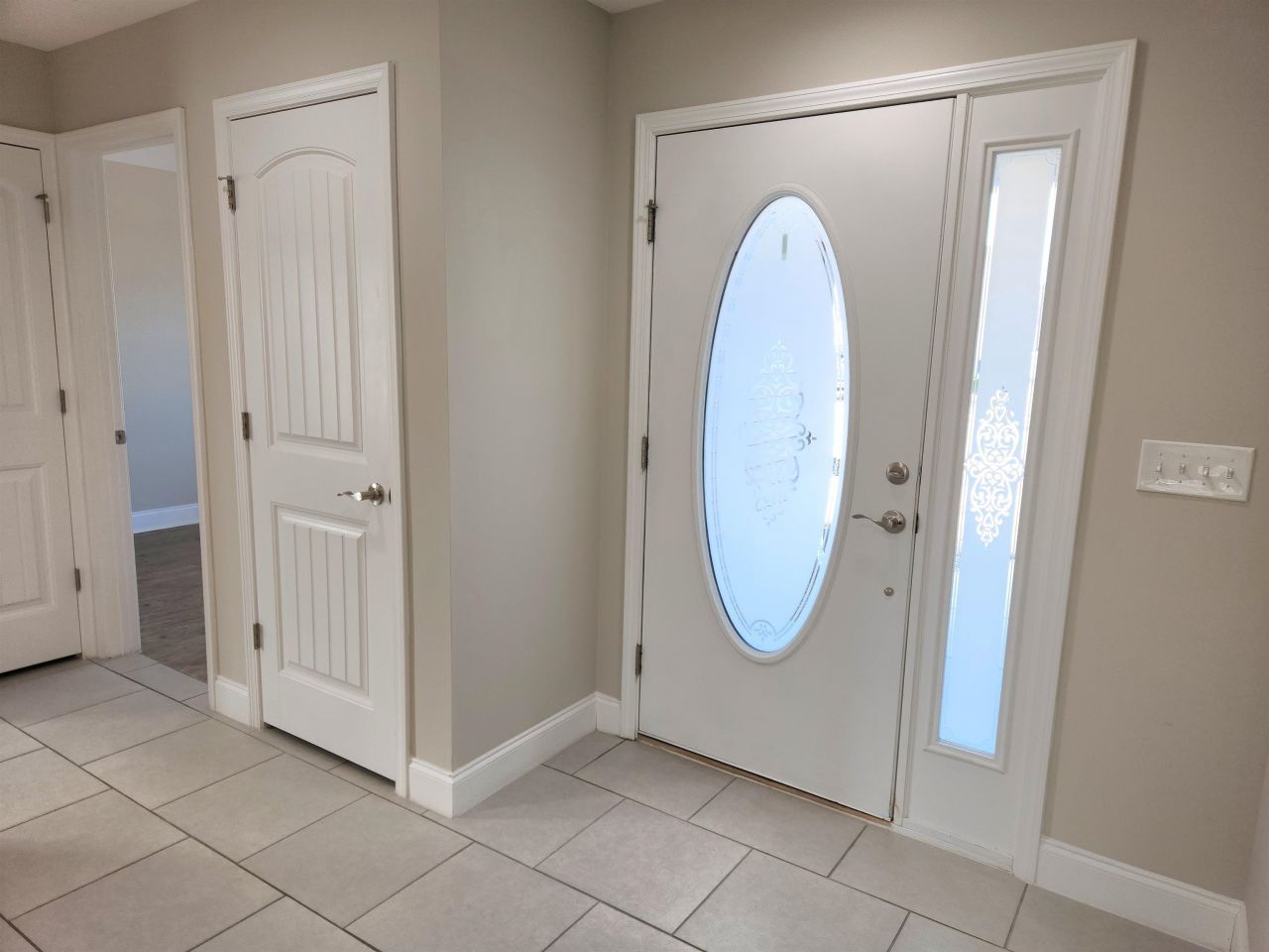 3440 Holly Loop Photo 7