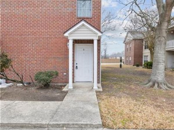 1500 BRIGHTSIDE Drive, Unit B8, Baton Rouge, LA 70820