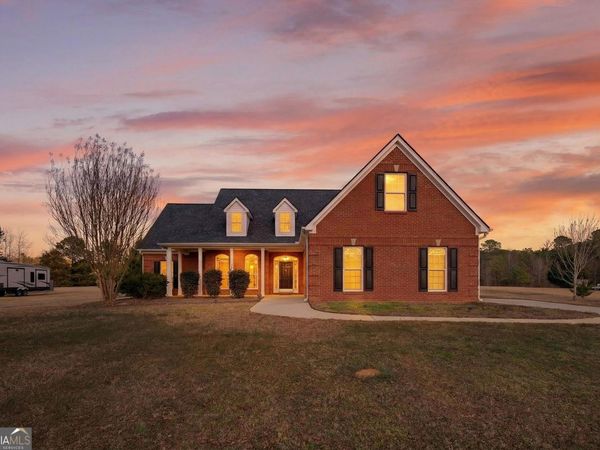 8 Wrightsburg Court, Senoia, GA 30276