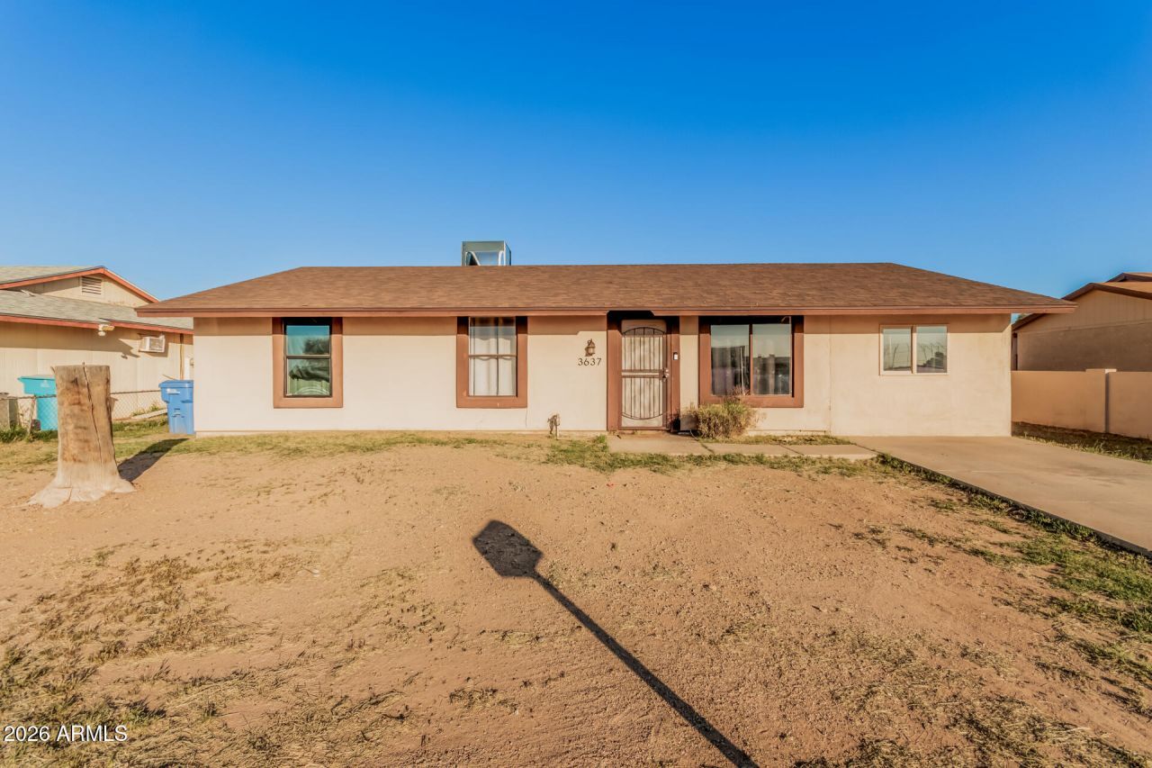 3637 N 73rd Avenue, Phoenix, AZ 85033 Main Photo