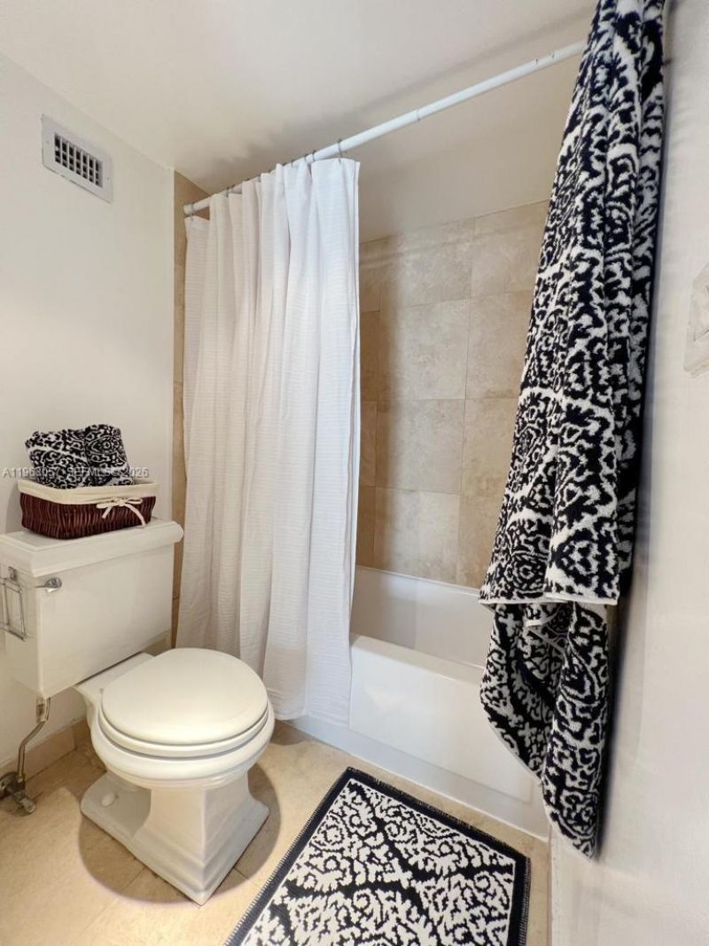 1111 Crandon Blvd, Unit A1205, Key Biscayne, FL 33149 Photo