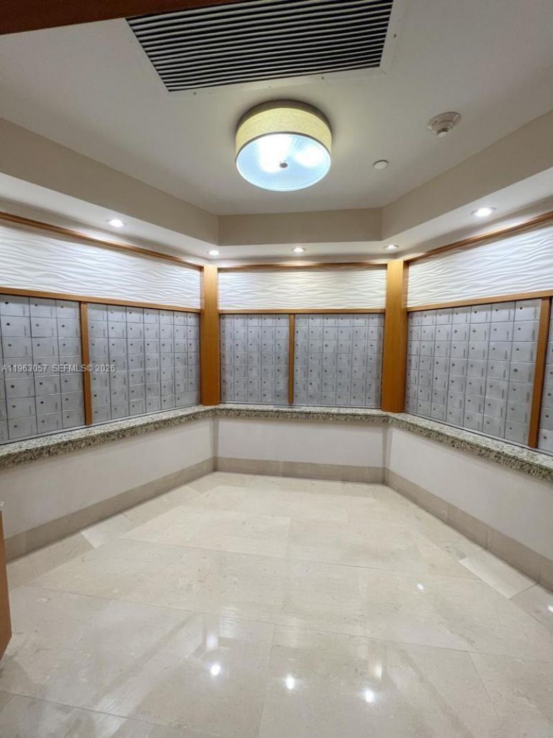 1111 Crandon Blvd, Unit A1205, Key Biscayne, FL 33149 Photo