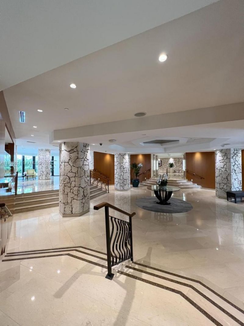 1111 Crandon Blvd, Unit A1205, Key Biscayne, FL 33149 Photo