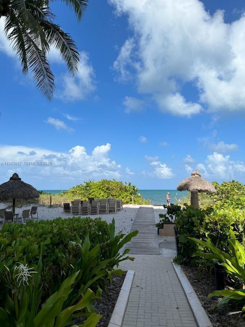 1111 Crandon Blvd, Unit A1205, Key Biscayne, FL 33149 Photo