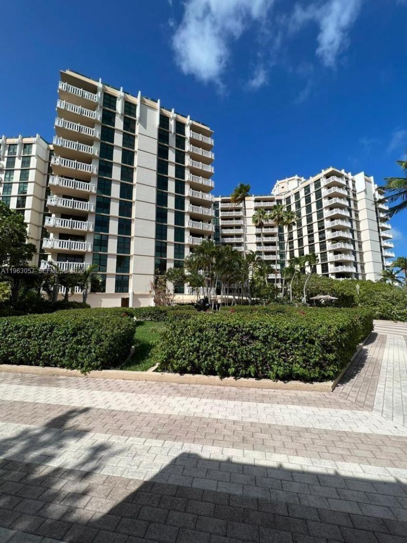 1111 Crandon Blvd, Unit A1205, Key Biscayne, FL 33149 Photo