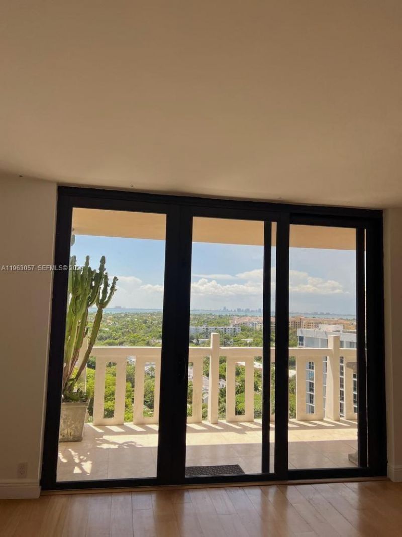 1111 Crandon Blvd, Unit A1205, Key Biscayne, FL 33149 Photo