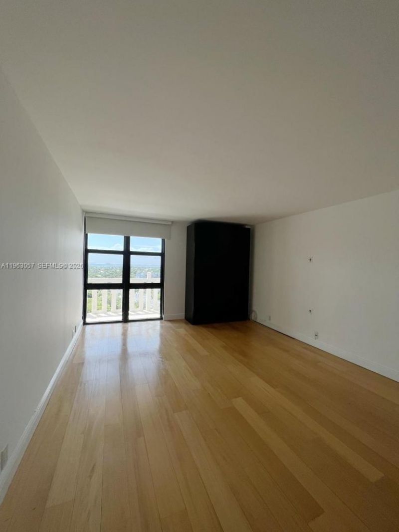 1111 Crandon Blvd, Unit A1205, Key Biscayne, FL 33149 Photo