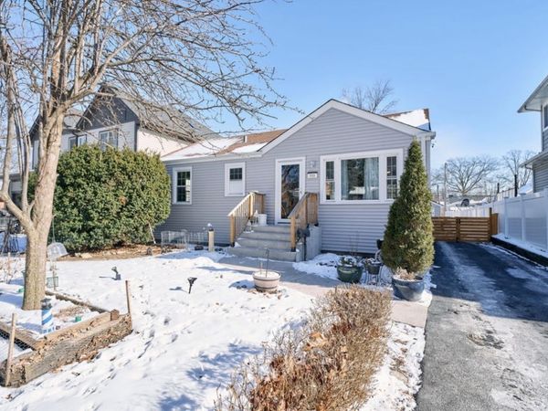 511 S Stewart Avenue, Lombard, IL 60148