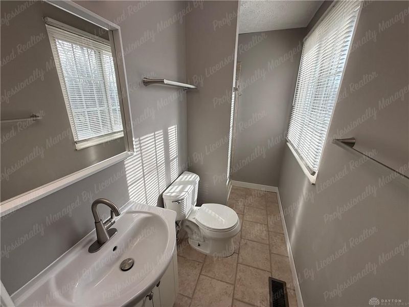 1424 Meadow Moor Drive, Beavercreek, OH 45434 Photo 38