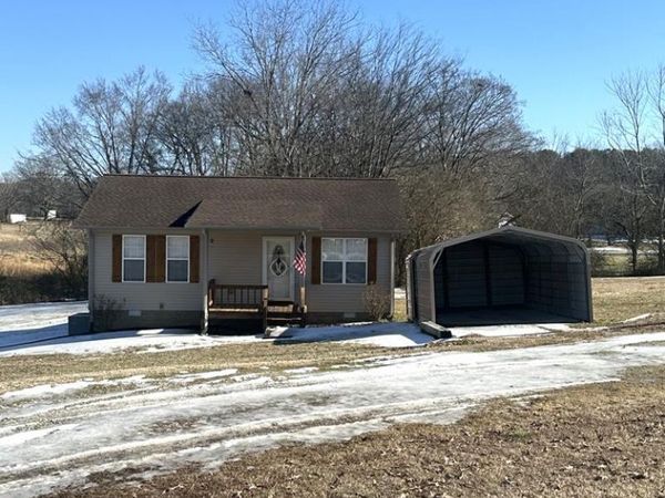 362 Oak Street, Big Sandy, TN 38221