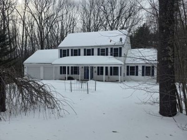 26 Wellington Rd, Ashby, MA 01431