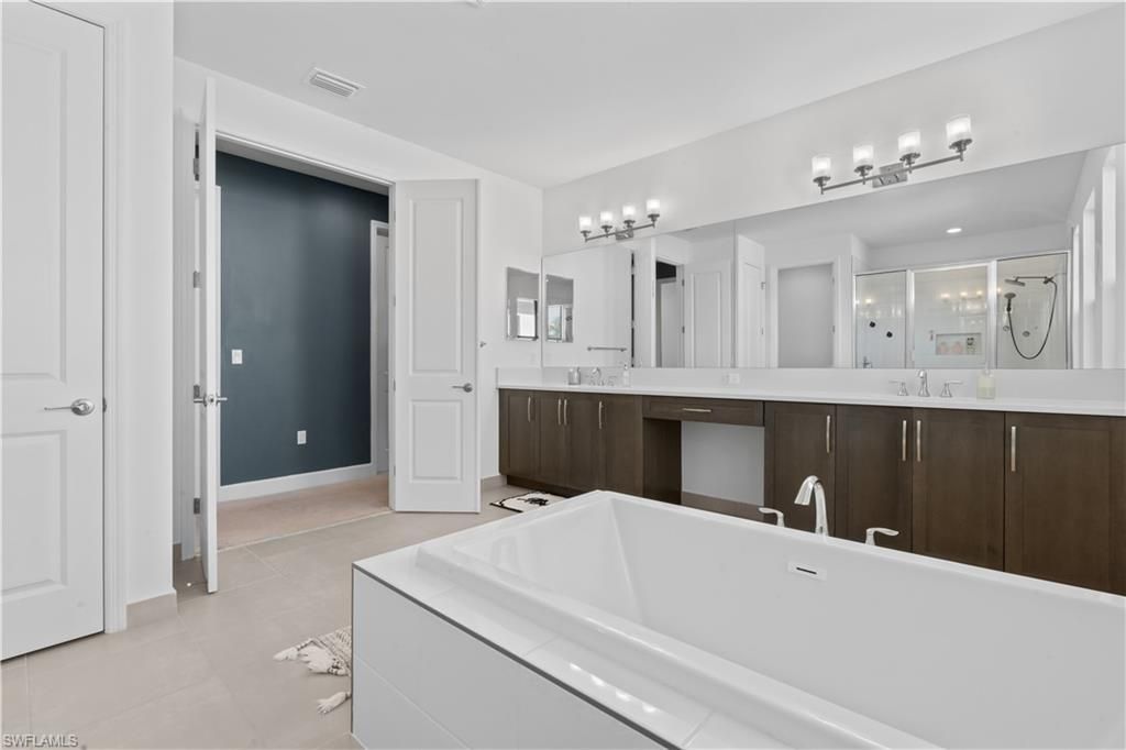 20860 Thistle Leaf Ln, Estero, FL 33928 Photo