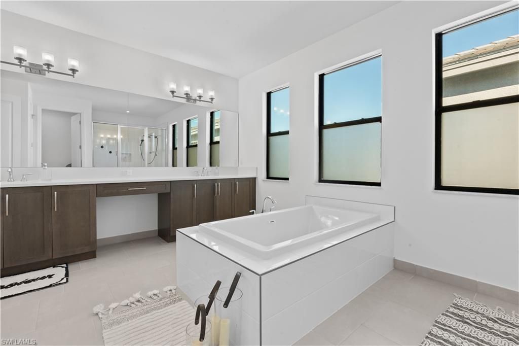 20860 Thistle Leaf Ln, Estero, FL 33928 Photo