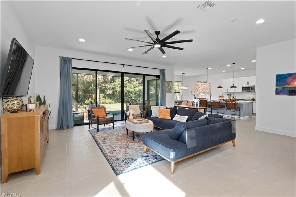 20860 Thistle Leaf Ln, Estero, FL 33928 Photo