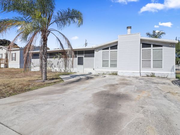 2671 SE Janet Street, Stuart, FL 34997