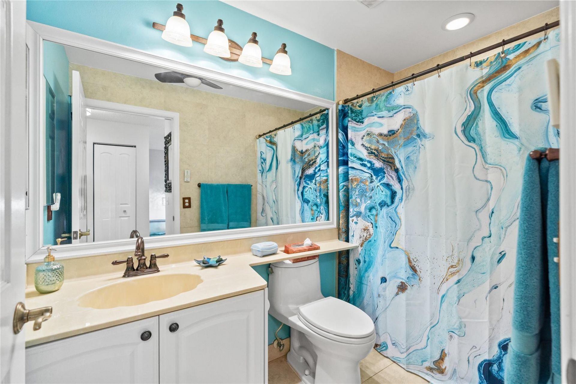 9129 N Vineyard Lake Drive, Unit 9129, Plantation, FL 33324 Photo