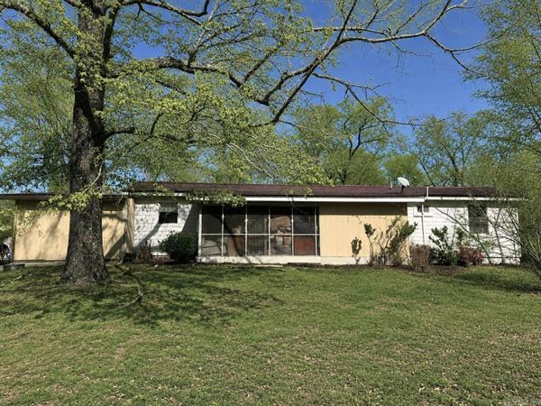 167 Polk road 286, Hatfield, AR 71945