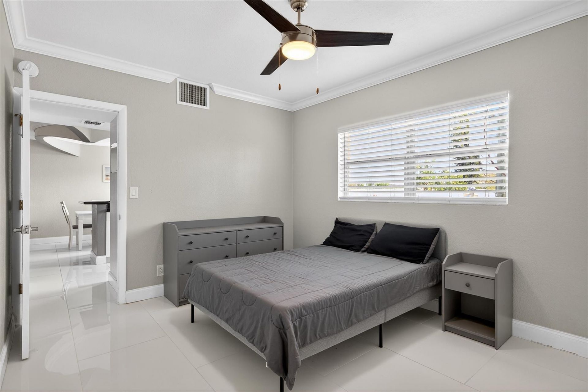 744 NE 14th Avenue, Unit 21, Fort Lauderdale, FL 33304 Photo