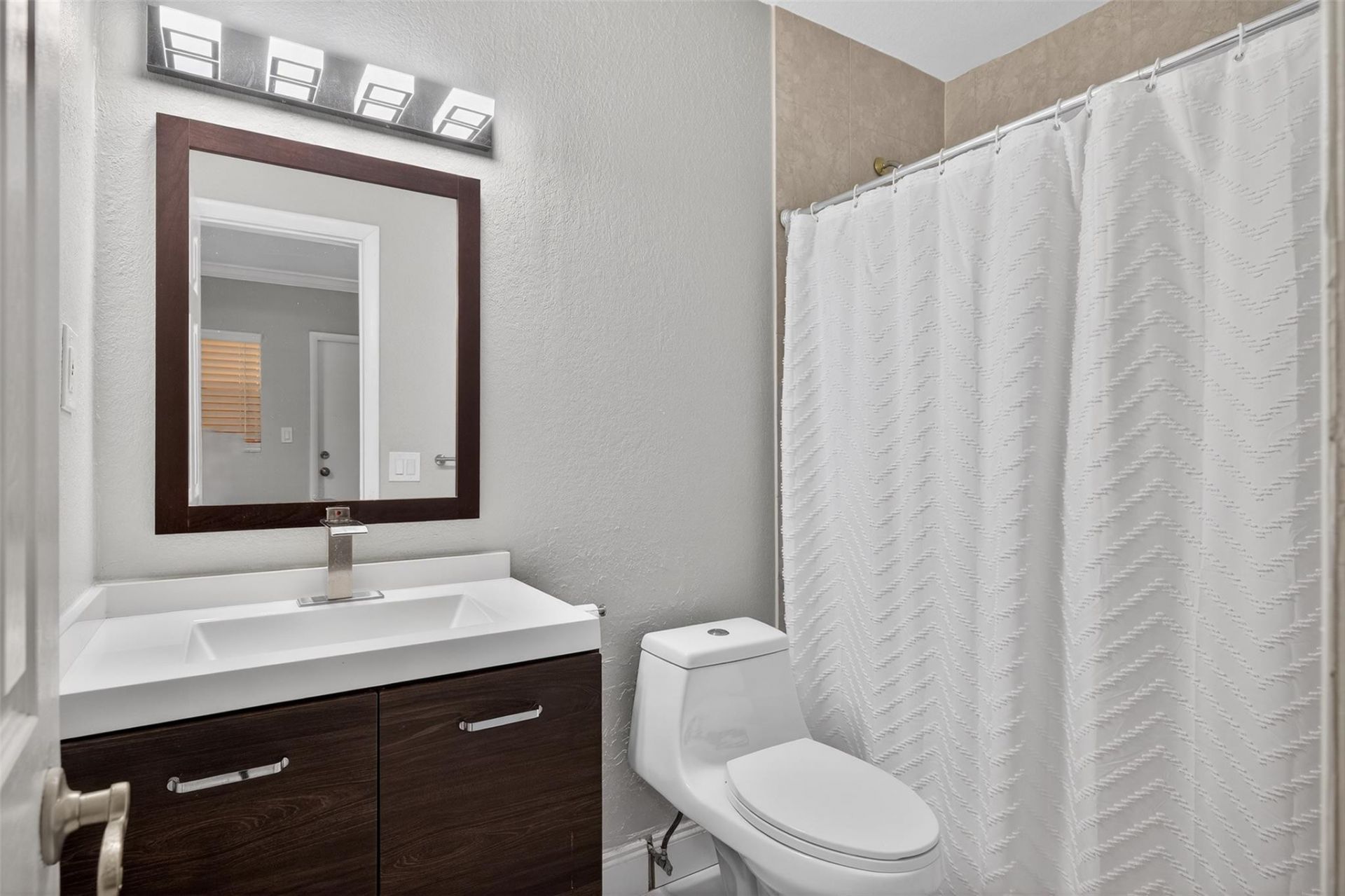 744 NE 14th Avenue, Unit 21, Fort Lauderdale, FL 33304 Photo