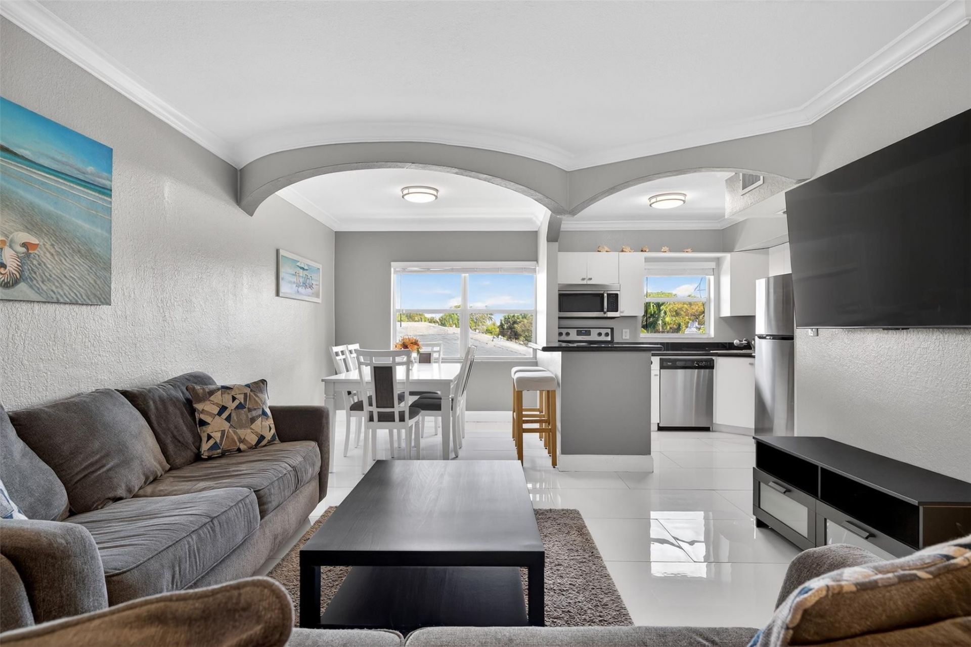 744 NE 14th Avenue, Unit 21, Fort Lauderdale, FL 33304 Photo