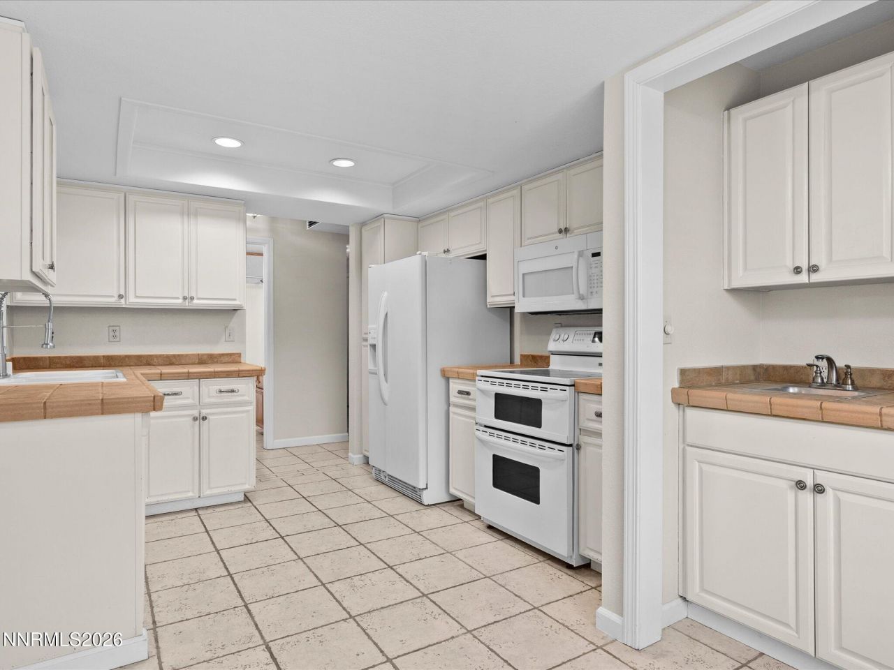 90 May Drive, Sparks, NV 89436 Photo