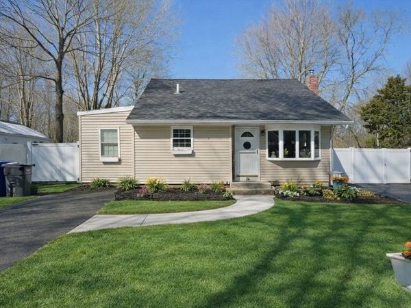 54 Wilbur St, Raynham, MA 02767
