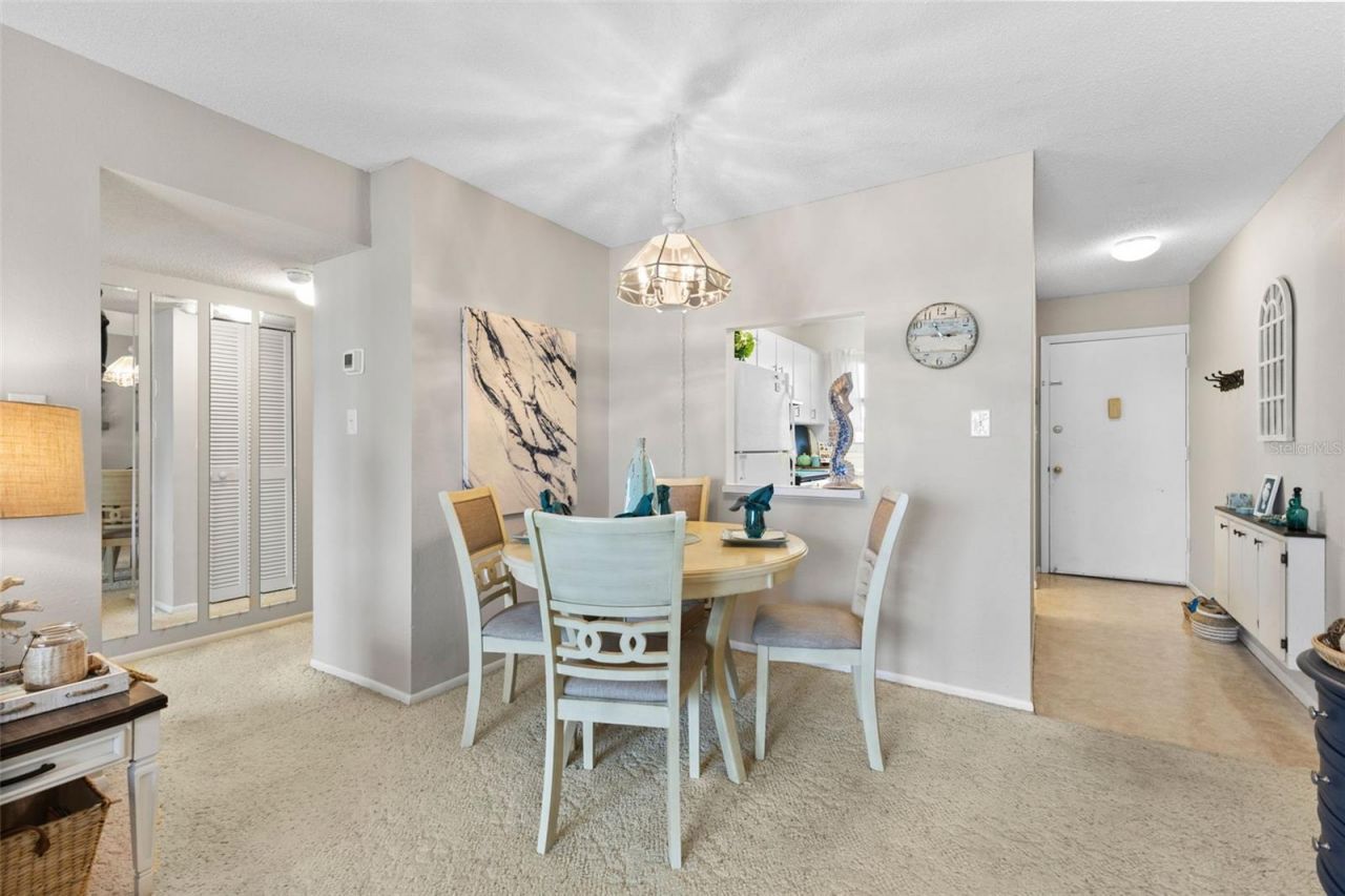 915 Beach Road, Unit 318, Sarasota, FL 34242 Photo