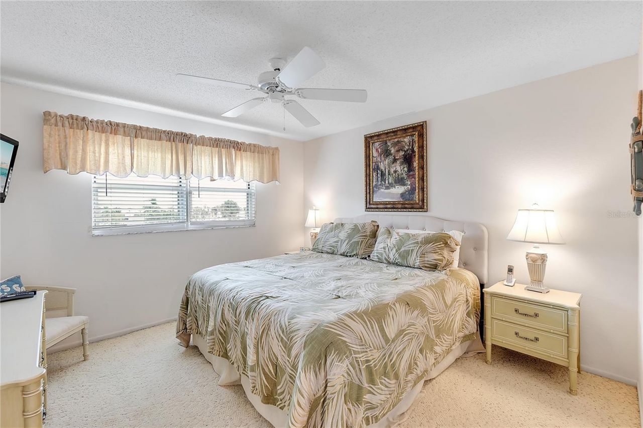 915 Beach Road, Unit 318, Sarasota, FL 34242 Photo