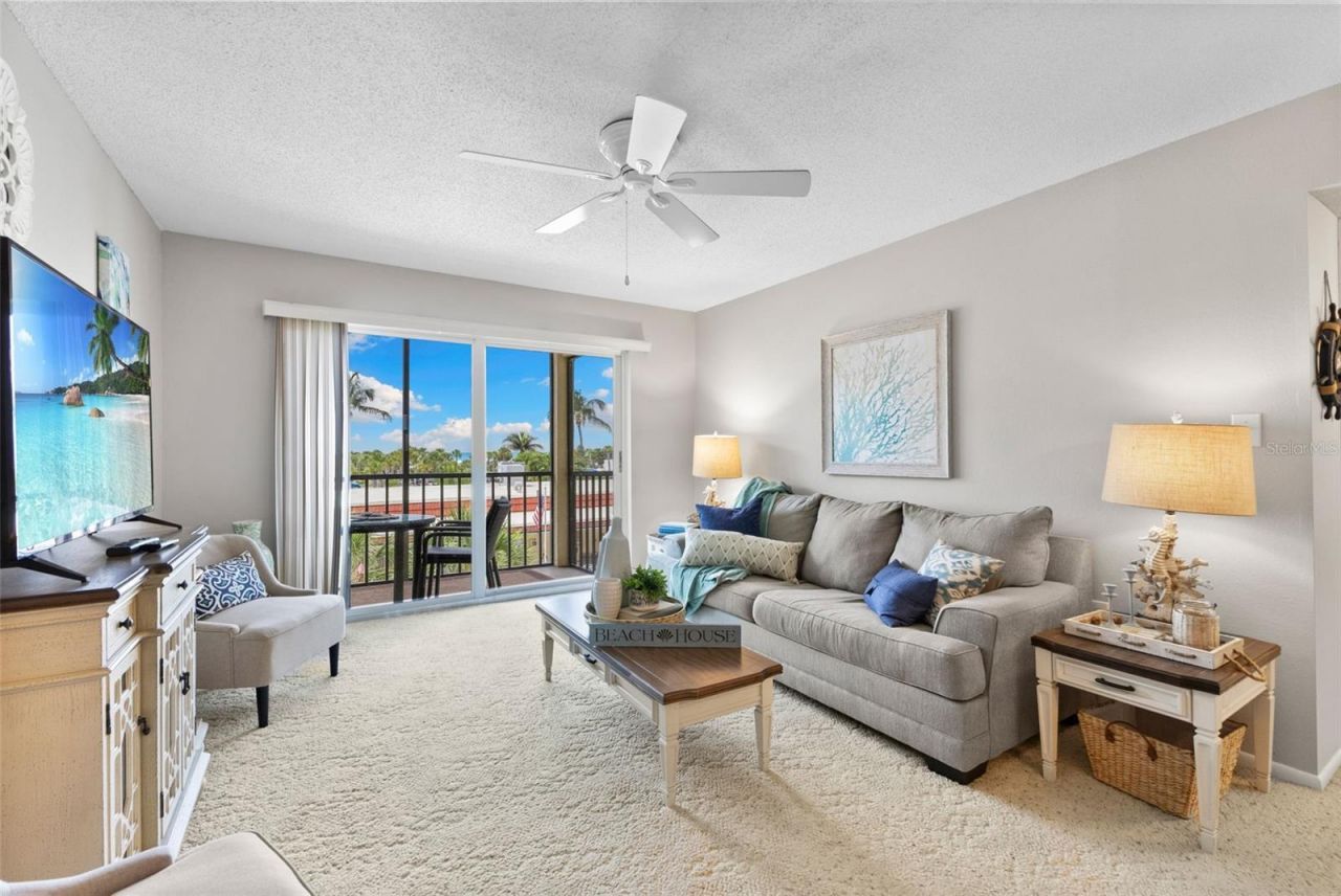 915 Beach Road, Unit 318, Sarasota, FL 34242 Photo