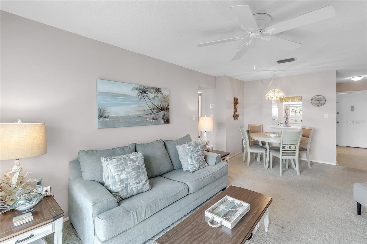915 Beach Road, Unit 318, Sarasota, FL 34242 Photo