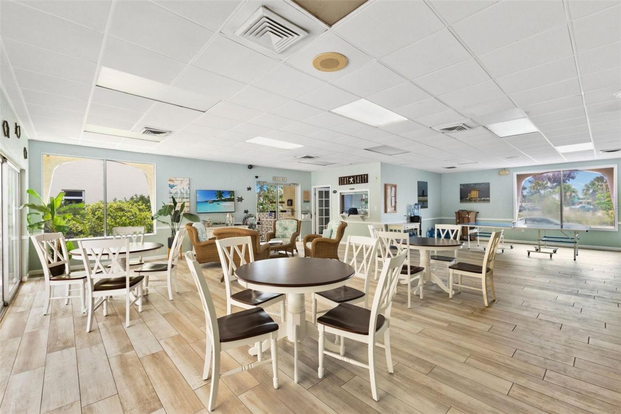 915 Beach Road, Unit 318, Sarasota, FL 34242 Photo