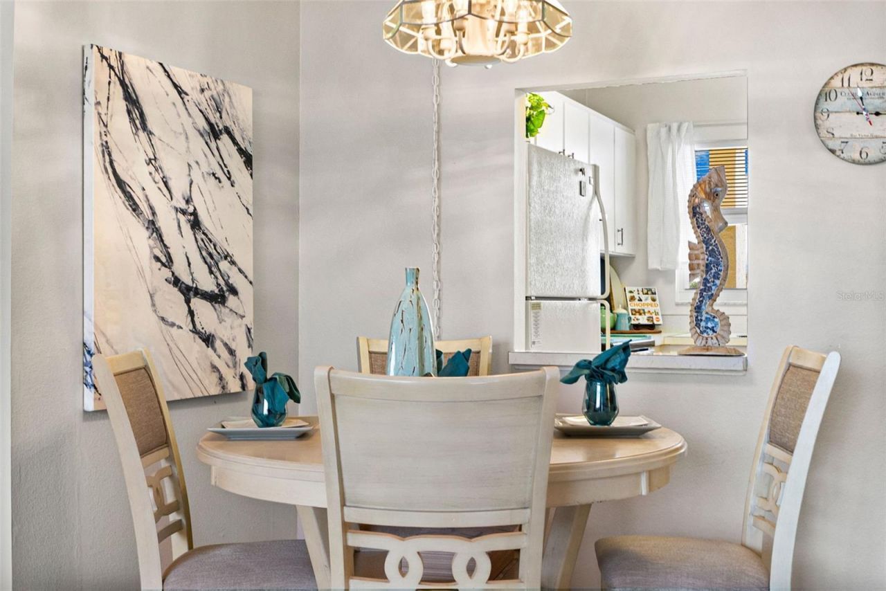 915 Beach Road, Unit 318, Sarasota, FL 34242 Photo
