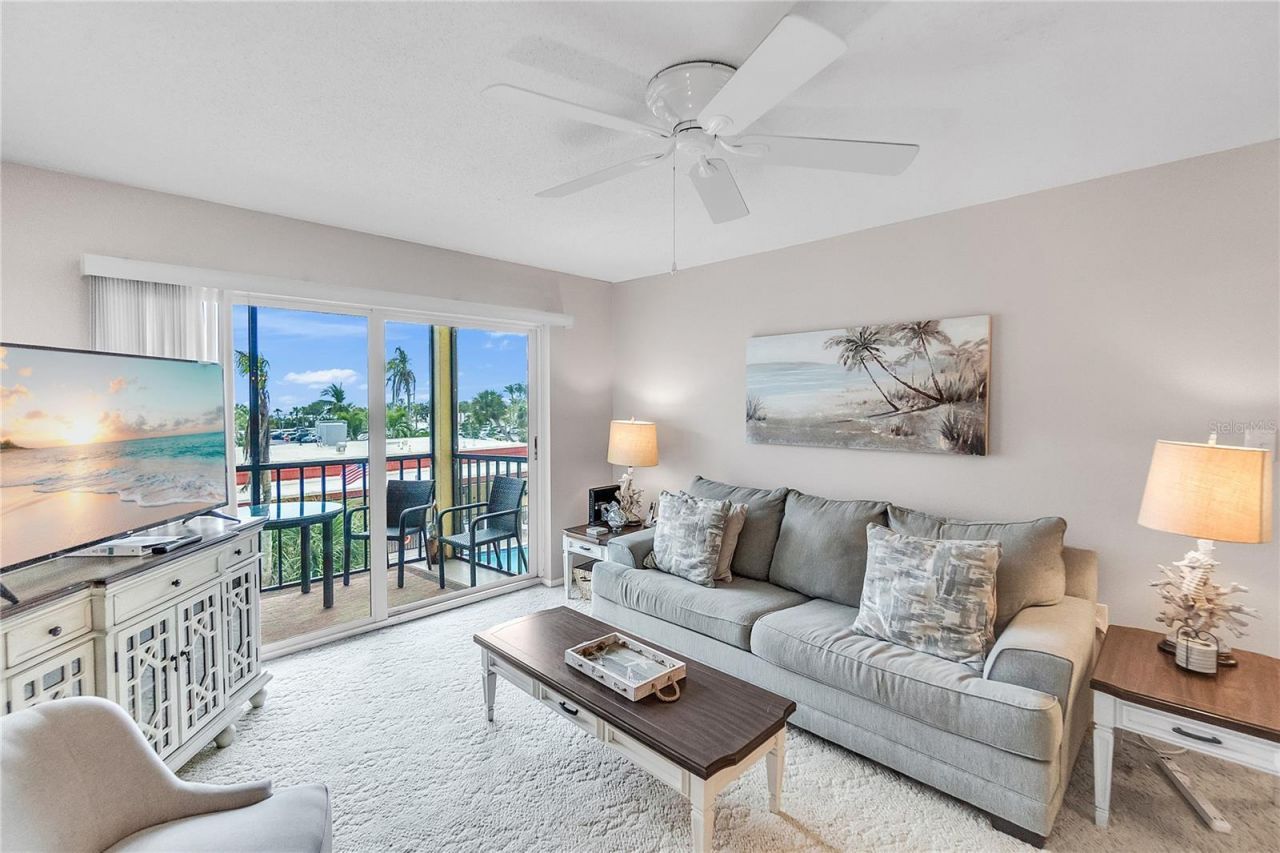 915 Beach Road, Unit 318, Sarasota, FL 34242 Photo