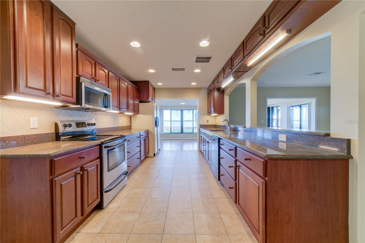 12255 Virginia Drive, Leesburg, FL 34788 Photo