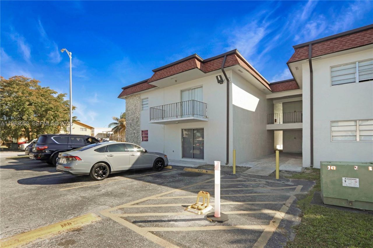 1275 W 35th St , Unit 45B, Hialeah, FL 33012 Photo