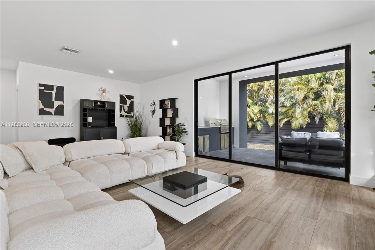 913 NE 15th St, Fort Lauderdale, FL 33304 Photo