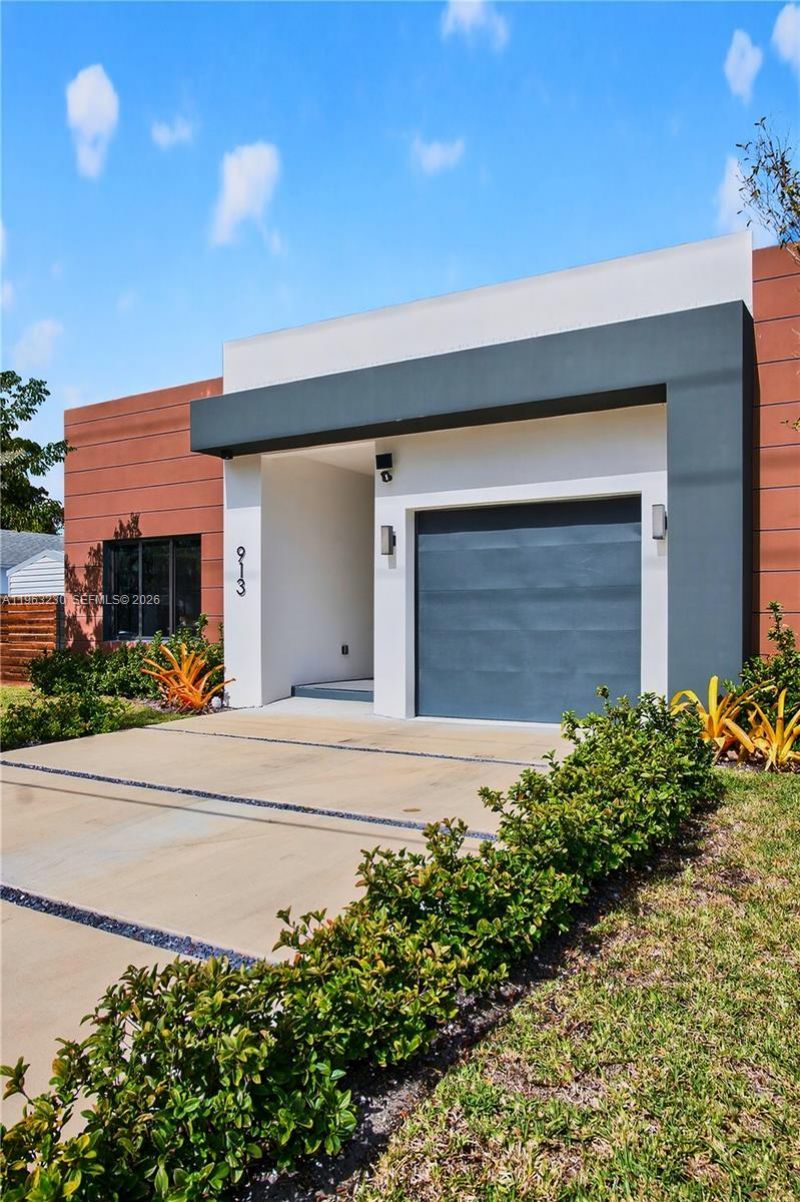 913 NE 15th St, Fort Lauderdale, FL 33304 Photo