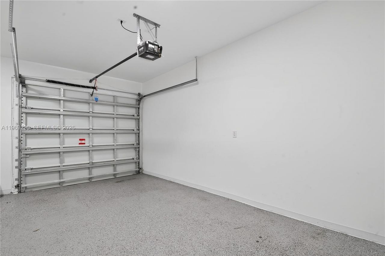 913 NE 15th St, Fort Lauderdale, FL 33304 Photo