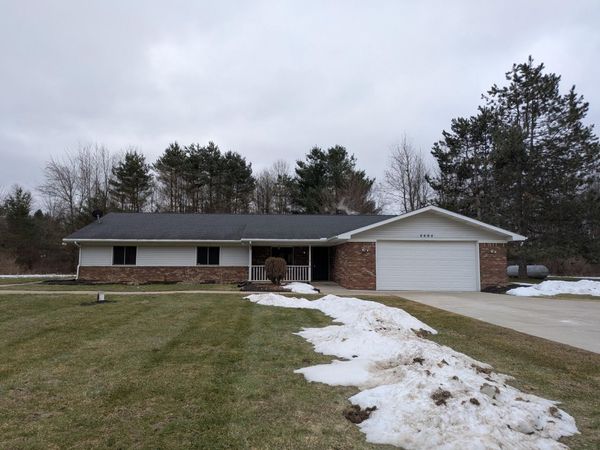 4464 Fisher Estates Lane, Bruce, MI 48065