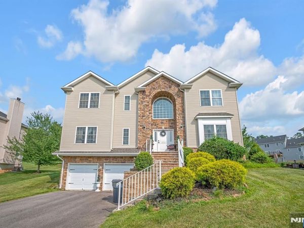 6 Jacob Way, PHILLIPSBURG, NJ 08865
