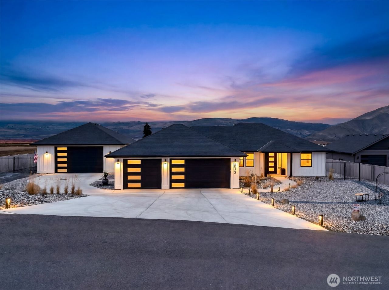 633 S Monte Verde Drive, East Wenatchee, WA 98802 Main Photo
