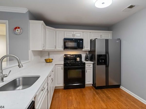 3104 Peer Pl, Denville, NJ 07834