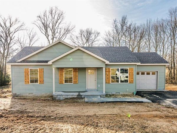 12623 Old Bowling Green Road , Smiths Grove, KY 42171